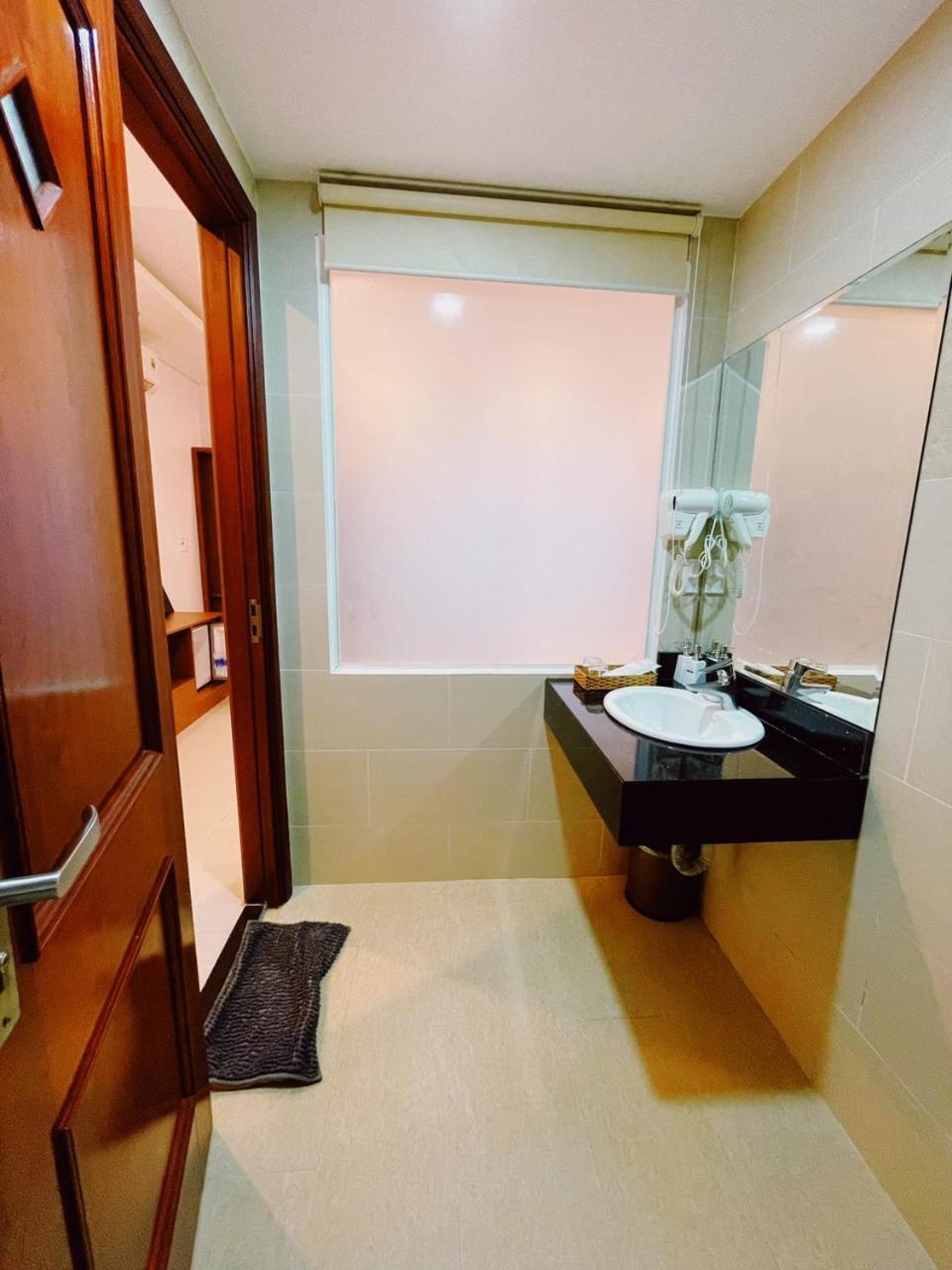 דואונג דונג Anise Hotel מראה חיצוני תמונה